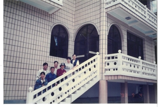 梅老師, 張永利及雲南田野調查團隊_1994年.jpg